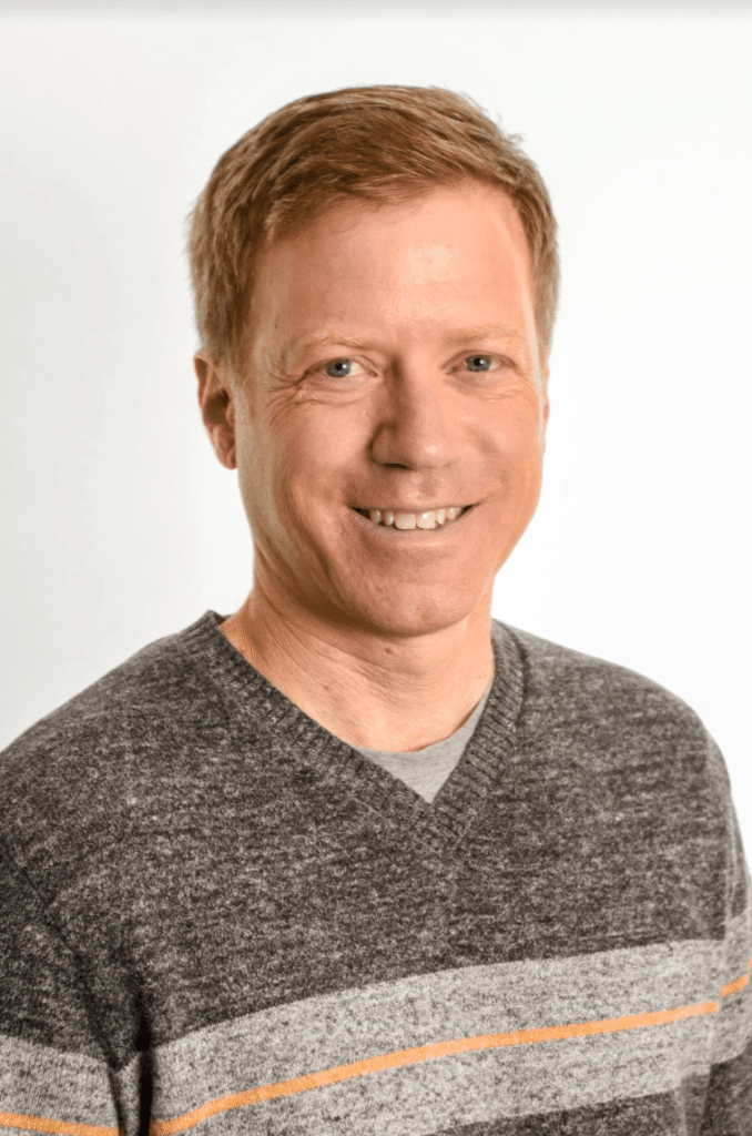 Manufacturing marketing using a digital twin strategy with Greg Mischio